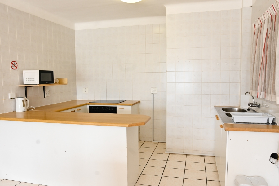 To Let 2 Bedroom Property for Rent in Strand North Western Cape